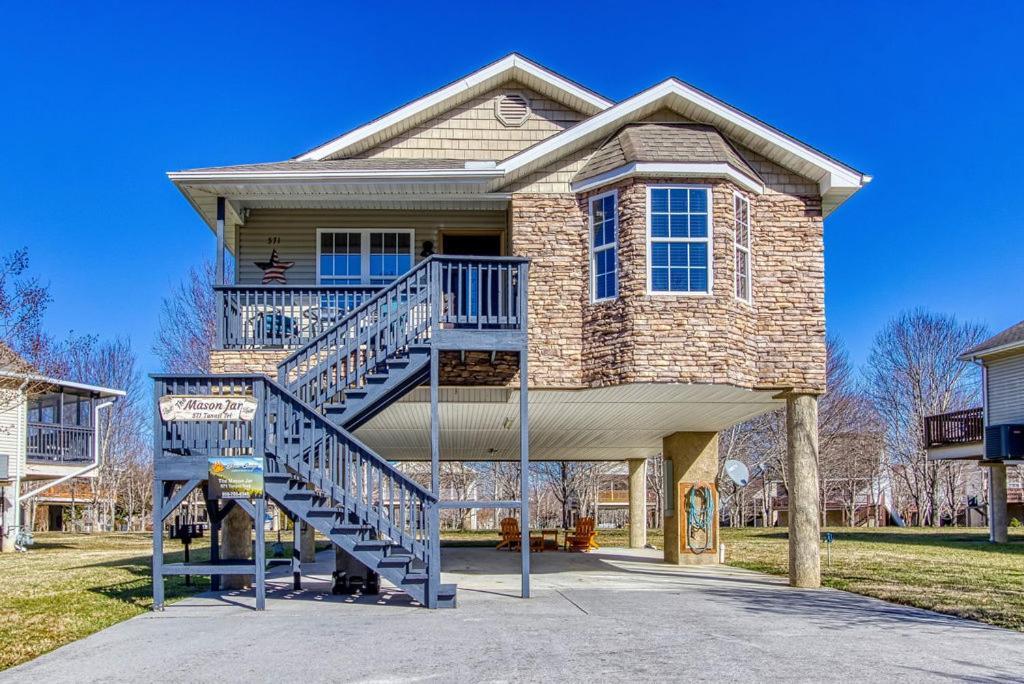 The Mason Jar, Hot Tub, Wifi, 1089 Free Tickets Each Paid Day, Dollywood And More! Pigeon Forge Exterior photo