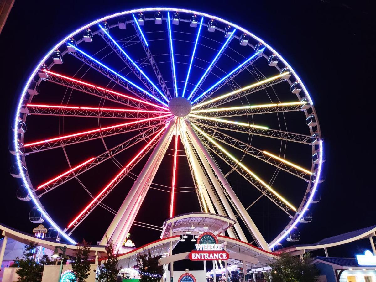The Mason Jar, Hot Tub, Wifi, 1089 Free Tickets Each Paid Day, Dollywood And More! Pigeon Forge Exterior photo