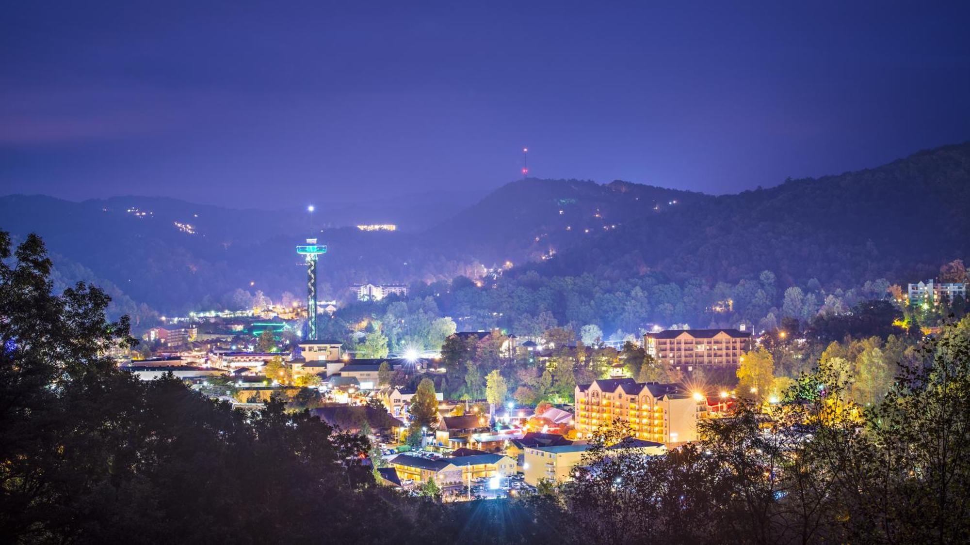 The Mason Jar, Hot Tub, Wifi, 1089 Free Tickets Each Paid Day, Dollywood And More! Pigeon Forge Exterior photo